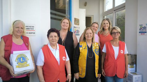 Διανομή σχολικών ειδών σε 93 μαθητές 45 οικογενειών από τον Ερυθρό Σταυρό Κω