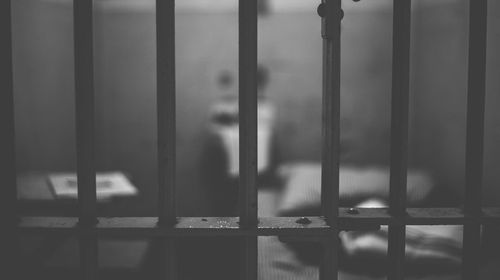 Mε απόφαση του Δικαστικού Σ/λιου Πλημμελειοδικών Κω, το πρώτο «βραχιολάκι» στα Δωδ/σα, που  "ανοίγει την πόρτα της φυλακής"