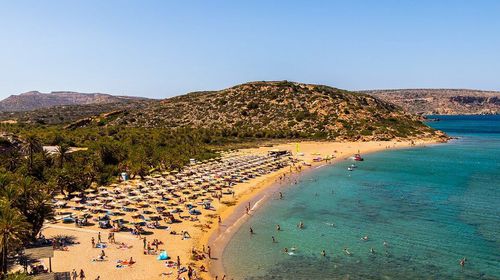 Αναληθείς οι ισχυρισμοί δόμησης στα 25 μέτρα από τη θάλασσα, λέει το υπουργείο Περιβάλλοντος – Τι αναφέρει το νέο ΕΧΣ Τουρισμού    