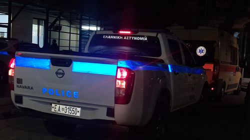 Συμπλοκή με μαχαιρώματα στη Λάμπη - Στο νοσοκομείο μεταφέρθηκε ενας άνδρας