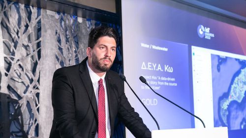 Γ. Κίτσης: Συγχαρητήρια στον κ. Κων/νο Ζαχαρό  για το κολυμβητήριο.