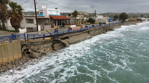 Ι. ΚΑΛΛΕΡΕΣ: Ο ΔΡΟΜΟΣ ΤΟΥ ΚΑΜΑΡΙΟΥ ΚΕΦΑΛΟΥ - ΟΙ ΠΑΡΕΜΒΑΣΕΙΣ ΠΟΥ ΠΡΕΠΕΙ ΝΑ ΓΙΝΟΥΝ