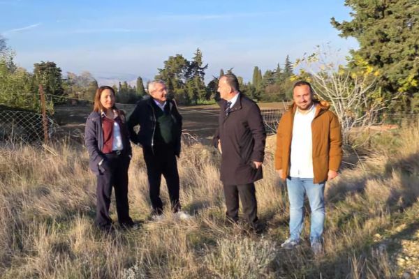 Tο οικόπεδο όπου έχει σχεδιαστεί να ανεγερθεί το νέο νοσοκομείο Κω επισκέφτηκαν οι Γ. Χατζημάρκος και Γ. Παππάς