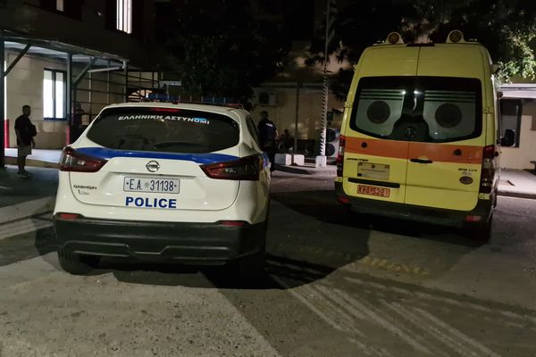Με ιδιωτικό όχημα συνοδεία περιπολικού μεταφέρθηκε συμπολίτισσά μας στο νοσοκομείο Κω – Απασχολημένα σε άλλα περιστατικά τα 2 ασθενοφόρα