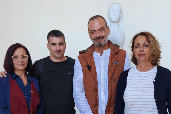 Δ.Α.: Μεταξύ συγκάλυψης και αποπροσανατολισμού ο κ. Νικηταράς για το σκάνδαλο στη Μαρίνα, αλλά θα υποχρεωθεί να δώσει απαντήσεις