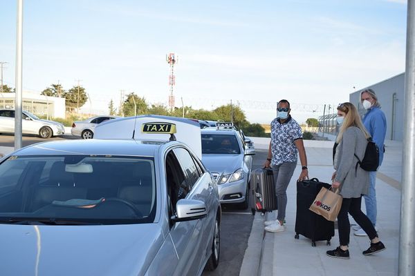 Xαμός σε Εφορία, τράπεζες & λογιστές για μια άδεια Ταξί στην Κω – Αντιδράσεις από τους Πολύτεκνους προς την Περιφέρεια