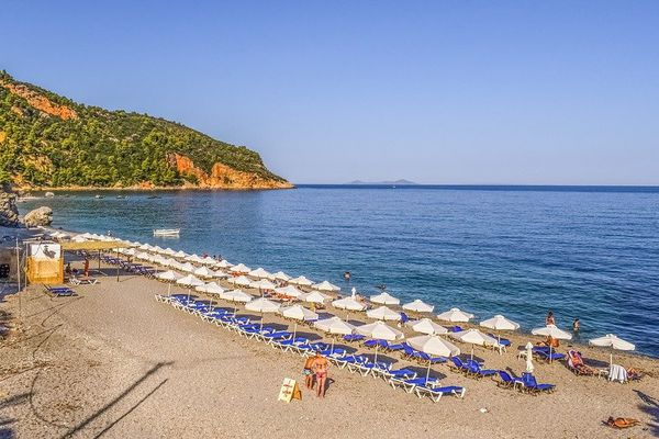 Στην κορυφή της τουριστικής δαπάνης το Νότιο Αιγαίο