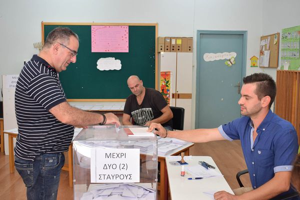 Πως κατανέμονται οι έδρες στα Δωδ/σα βάσει νέας δημοσκόπησης: Τσίπρας και Καρυστιανού παίρνουν έδρα στο Νομό μας