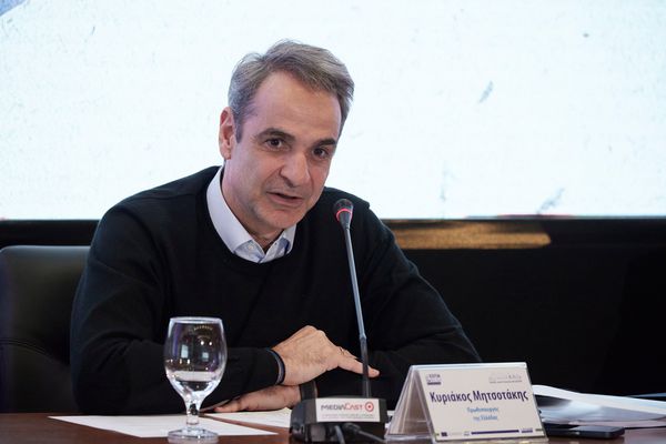 Κ. Μητσοτάκης στο υπουργικό: Στα 920 ευρώ ο κατώτατος μισθός – Μηνιαία αύξηση 40 ευρώ από πέρυσι, σχεδόν μισός μισθός ετησίως