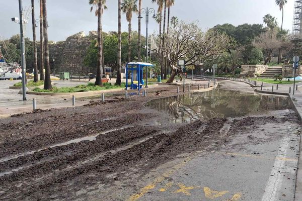 Στ. Καμπουράκης (Υπεύθυνος Πολιτικής Προστασίας Κω): Εκτεταμένες ζημιές από την κακοκαιρία - «Η θάλασσα έγινε ένα με τη στεριά»