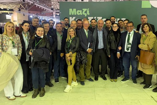 Σε ενωτικό κλίμα το συνέδριο του ΠΑΣΟΚ - Δυναμική η παρουσία από τα Δωδ/σα