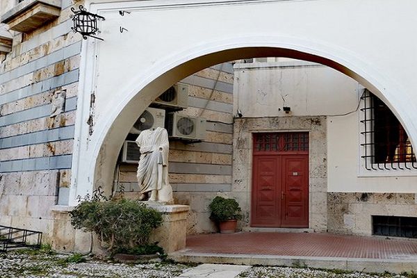 Οι παλιοί Δικηγόροι της Κω και το νέο Δικαστικό Μέγαρο (γράφει η Ξανθίππη Αγρέλλη)
