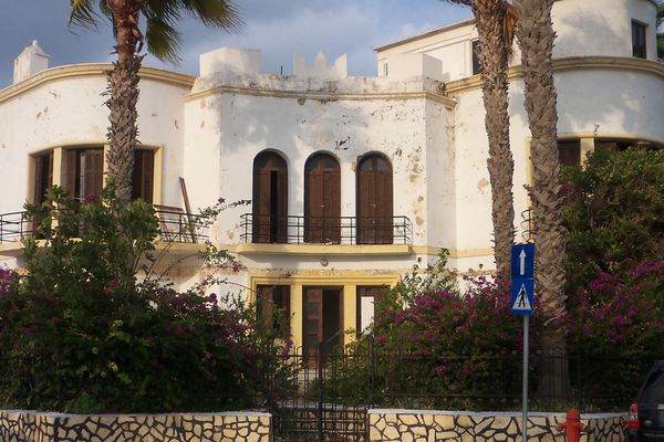 Στην «ΚΟΣΤΑ ΠΑΛΛΑΣ Α.Ε.» πέρασε το κτίριο (μέσω ενοικίασης) της παλιάς Ταξιαρχίας (Οικία Brunetti)