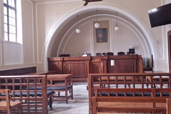 Ελεύθερος με εγγύηση 3.000 ευρώ 31χρονος που αρνείται κάθε σχέση με το κύκλωμα κοκαΐνης της Κω  