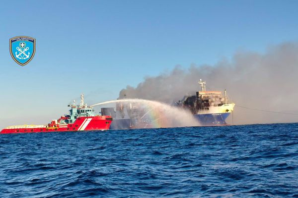 Στην Ελευσίνα θα ρυμουλκηθεί το «Blue Carrier 2» – Το σχέδιο διάσωσης