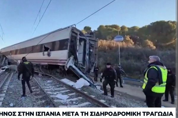 Φονική σύγκρουση τρένων στην Ισπανία: Τουλάχιστον 64 οι νεκροί και 80 τραυματίες