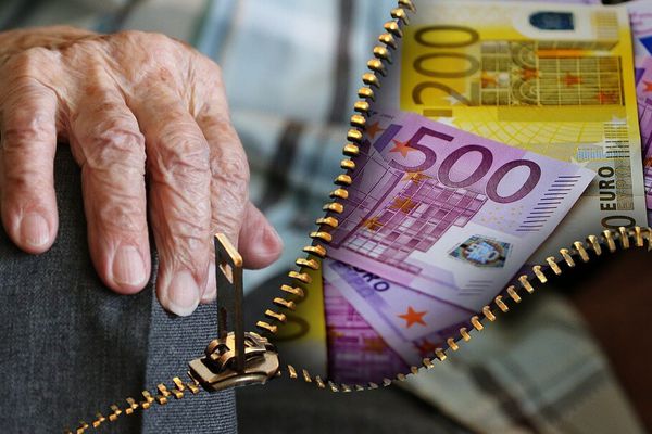 Ποιοι συνταξιούχοι θα λάβουν αναδρομικά - Ολες οι κατηγορίες που θα πληρωθούν από τον ΕΦΚΑ