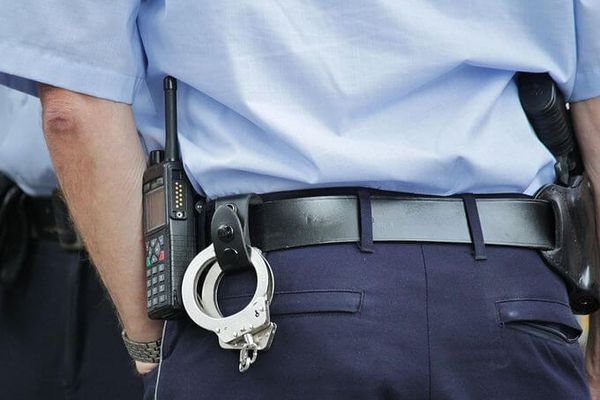 Εξιχνιάστηκαν άμεσα δύο υποθέσεις εξαπάτησης πολιτών στην Κω - Τους συνέλαβαν πριν φύγουν με το πλοίο