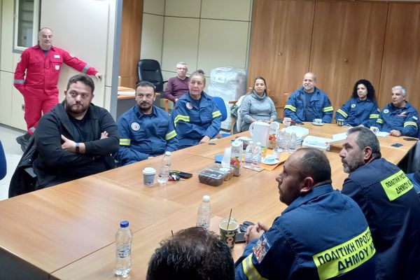 Ενίσχυση του στόλου της Πολιτικής Προστασίας με 2 νέα πυροσβεστικά οχήματα 4x4 (pick up)