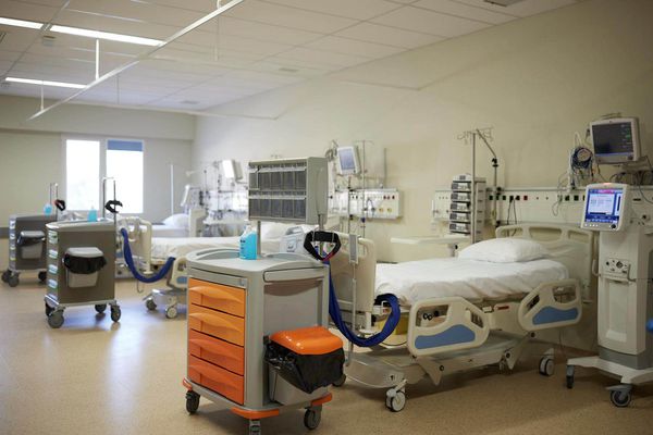 Έρχονται σαρωτικές αλλαγές για τους νοσηλευτές - Μπόνους, μισθολογικά κίνητρα, προσλήψεις, βαρέα-ανθυγιεινά και μηνιαίο επίδομα έως 300 ευρώ μελετά η κυβέρνηση