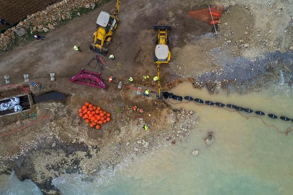 "Στην πρίζα" το 2029 το καλώδιο Κορίνθου και Κω και το 2030 ολόκληρα τα Δωδεκάνησα με έργο που αγγίζει τα 3 δισ. ευρώ