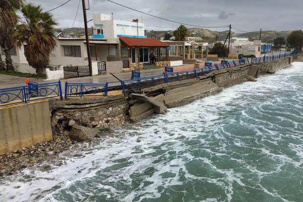 Ι. ΚΑΛΛΕΡΕΣ: Ο ΔΡΟΜΟΣ ΤΟΥ ΚΑΜΑΡΙΟΥ ΚΕΦΑΛΟΥ - ΟΙ ΠΑΡΕΜΒΑΣΕΙΣ ΠΟΥ ΠΡΕΠΕΙ ΝΑ ΓΙΝΟΥΝ
