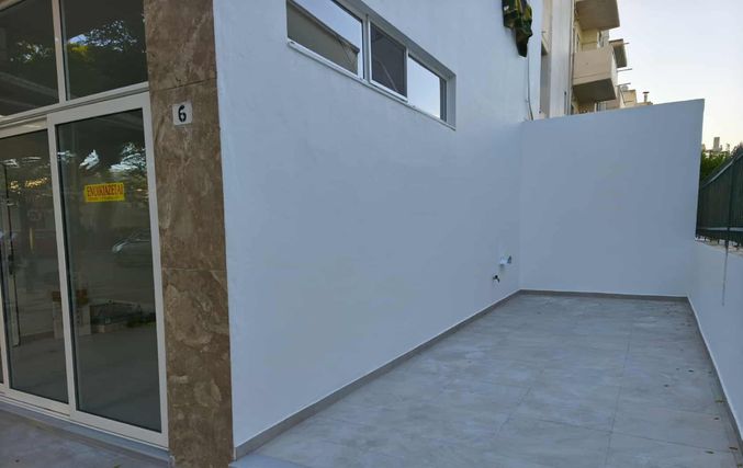 Ενοικιάζεται κατάστημα πλήρως ανακαινισμένο, 50 τ.μ., στην οδό Ευριπίλου 6 (στο κέντρο της Κω) με αύλειο χώρο