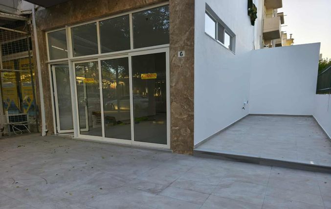 Ενοικιάζεται κατάστημα πλήρως ανακαινισμένο, 50 τ.μ., στην οδό Ευριπίλου 6 (στο κέντρο της Κω) με αύλειο χώρο