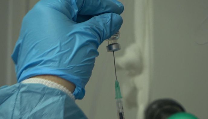 Κορονοϊός: Η Σουηδία σταματά τους εμβολιασμούς εφήβων - "Πολύ μικρός ο κίνδυνος"