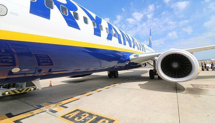 Ryanair: Μειώνει κατά 1,8 εκατ. τις θέσεις στις πτήσεις από Γερμανία  