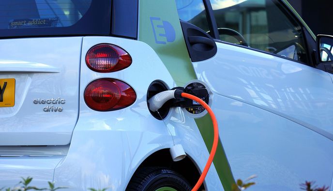  Νέα έκθεση: Τα plug-in υβριδικά μολύνουν σχεδόν όσο τα βενζινοκίνητα