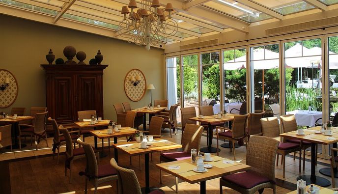 Εστίαση: Κερδίζει το delivery, δίνει «μάχη» η σάλα    