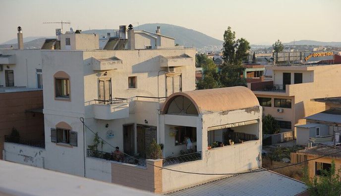 Εκτός σχεδίου δόμηση: Τι αλλάζει για τους ιδιοκτήτες μικρών οικοπέδων – Ποιες περιπτώσεις αφορά η νέα ρύθμιση   