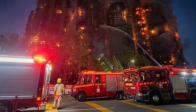 Τραγωδία στο Χονγκ Κονγκ: 44 νεκροί και 279 αγνοούμενοι από την πυρκαγιά σε ουρανοξύστες