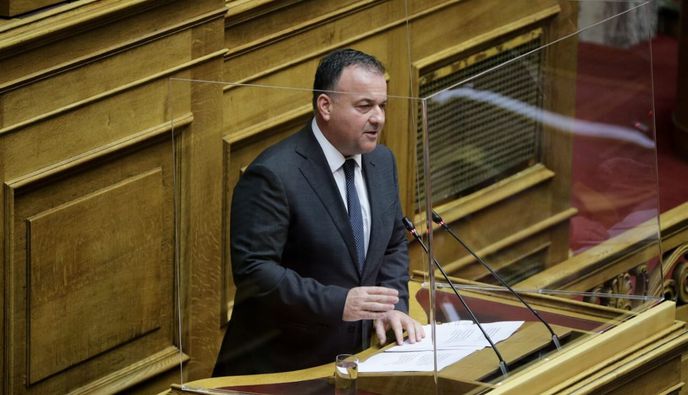 Κοινοβουλευτική παρέμβαση του Γιάννη Παππά για τις χρεώσεις μισθωμάτων αιγιαλού σε επιχειρήσεις