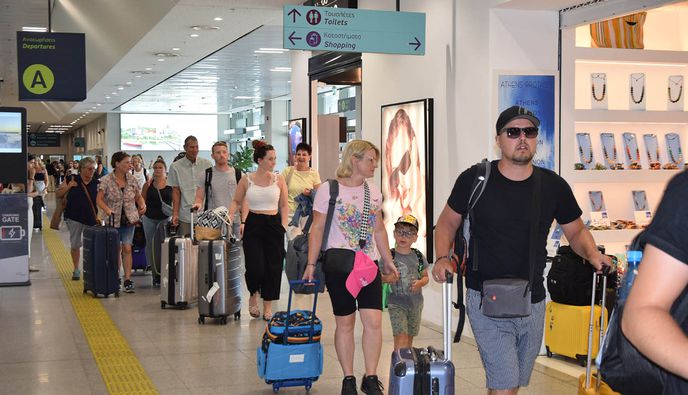 Aνθεκτικός ο ελληνικός τουρισμός – Οι αγορές που στήριξαν το επτάμηνο