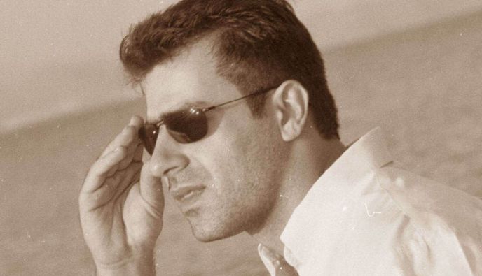 Συνέντευξη του Κώου ξενοδόχου και ηθοποιού Κώστα Καραθωμά στο "protithesi.com"