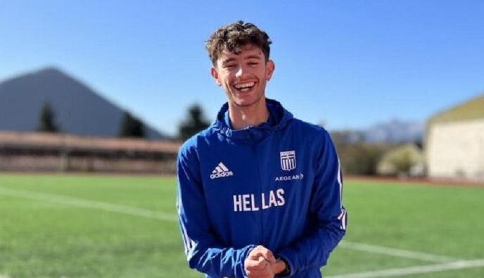 «Χρυσός» στα 3.000μ. ο Σέργιος Διακοστεφανής στο Πανελλήνιο Κλειστού Στίβου