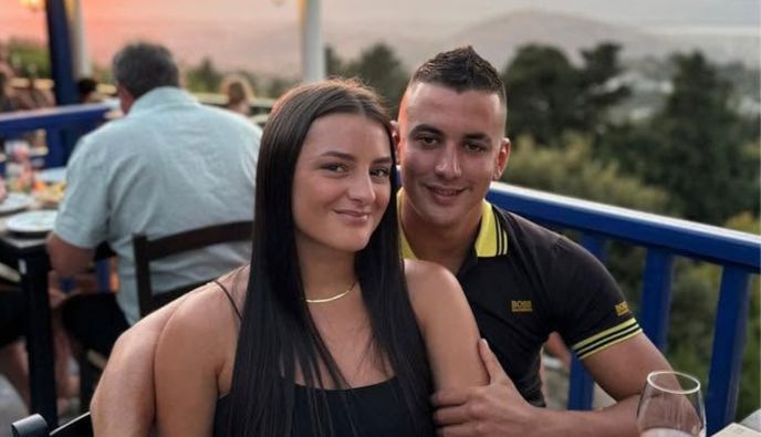 Λευτέρη και Αντιγόνη να σας ζήσει!