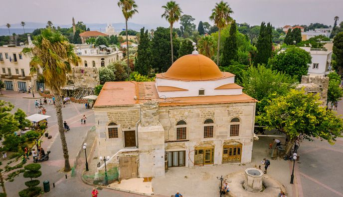 Βακούφ Κω για την δημοπρασία των καταστημάτων στην Πλ. Ελευθερίας: Κινηθήκαμε βάσει της νόμιμης διαδικασίας