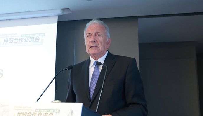 Δ. Αβραμόπουλος: Είναι μια μπούρδα η ιστορία – Υπάρχει μίζα που φορολογείται;    
