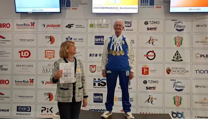 Συνεχίζει να σαρώνει τα χρυσά μετάλλια ο Κωνσταντίνος Χατζηεμμανουήλ στο Πανευρωπαϊκό Πρωτάθλημα Κλειστού Στίβου Μάστερ