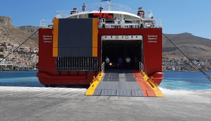 Δεμένα τα πλοία στα λιμάνια την Πέμπτη λόγω απεργίας που προκήρυξε η ΠΝΟ