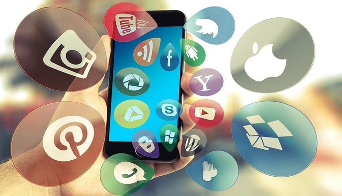 Τέλος στην ανωνυμία στα social media – Προς υιοθέτηση η πρόταση Μαρινάκη   