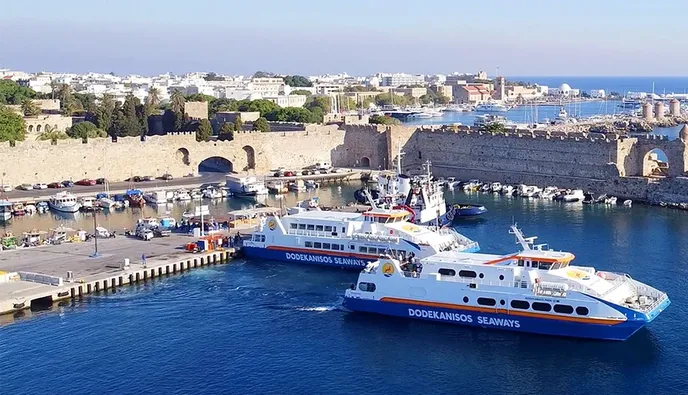 Χωρίς ταχύπλοα τα μικρά νησιά της Δωδεκανήσου με τα δύο καταμαράν της Dodekanisos Seaways εκτός δρομολογίων  