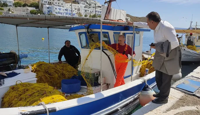 Πρόταση του Μάνου Κόνσολα για στήριξη των αλιέων