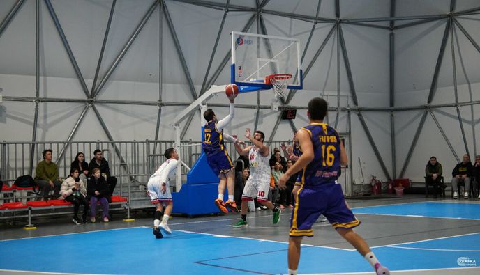 Πήρε τη νίκη στην Καρδάμαινα και παραμένει σε τροχιά πρόκρισης ο Φοίβος