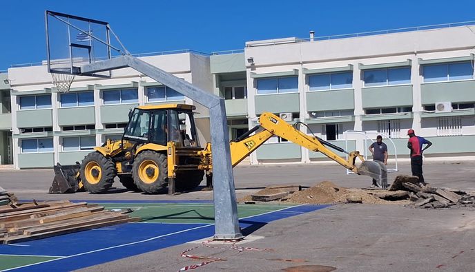 Ξεκίνησαν οι εργασίες για την κατασκευή του "θόλου" στο 4ο Δημ. Σχολείο Κω