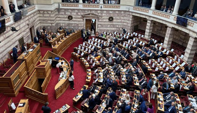 Σκληρή κριτική της αντιπολίτευσης στα μέτρα που ανακοίνωσε ο πρωθυπουργός