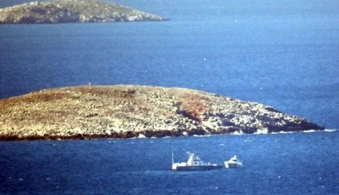 30 χρόνια από τα Ίμια: Η κρίση που «γκρίζαρε» το Αιγαίο - Τα γεγονότα, οι αποφάσεις και οι συνέπειες